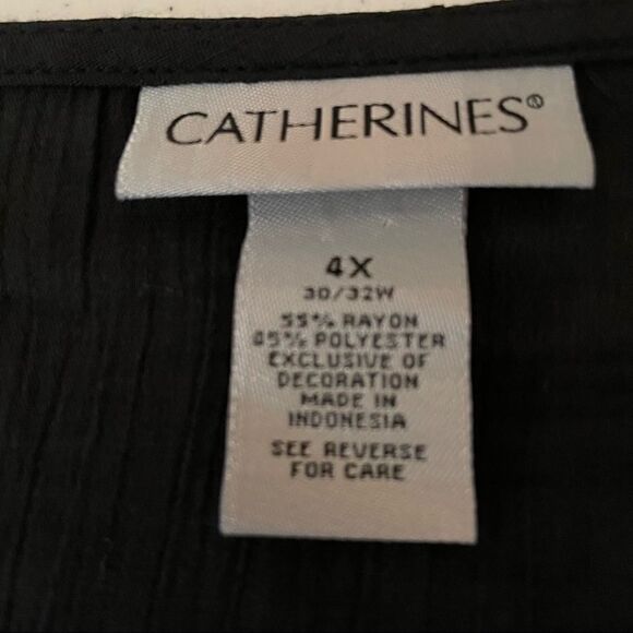 Catherine’s black and gold embroidered top - Picture 5 of 8